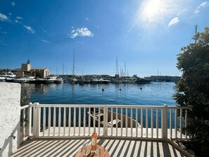 Property grounds - Fisherman house with parking - marina view (Port Grimaud)