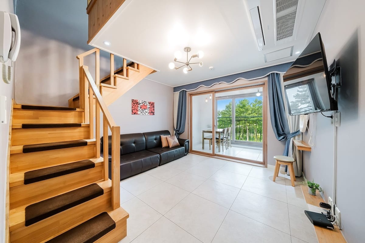 Basic Room, 1 Bedroom (Room 304 (Duplex Ocean View)) | 1 bilik tidur, Wi-fi percuma 