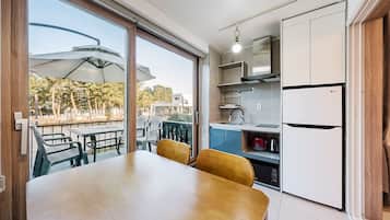 Basic-Zimmer, 1 Schlafzimmer (Room 105 (Ocean View)) | 1 Schlafzimmer, kostenloses WLAN