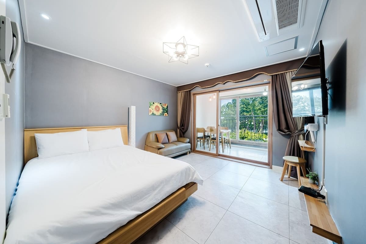 Basic Room, 1 Bedroom (Room 204 (Ocean View)) | 1 bilik tidur, Wi-fi percuma 