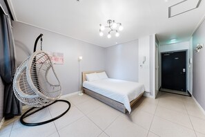 Basic Room, 1 Bedroom (Room 101 (Ocean View)) | 1 bedroom, free WiFi - Samcheok The Ggeullim Pension (Samcheok)