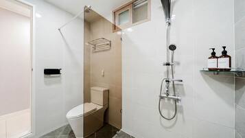 Basic Room, 1 Bedroom (Room 304 (Duplex Ocean View)) | 1 bedroom, free WiFi