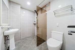 Basic Room, 1 Bedroom (Room 203 (Ocean View)) | 1 bilik tidur, Wi-fi percuma 