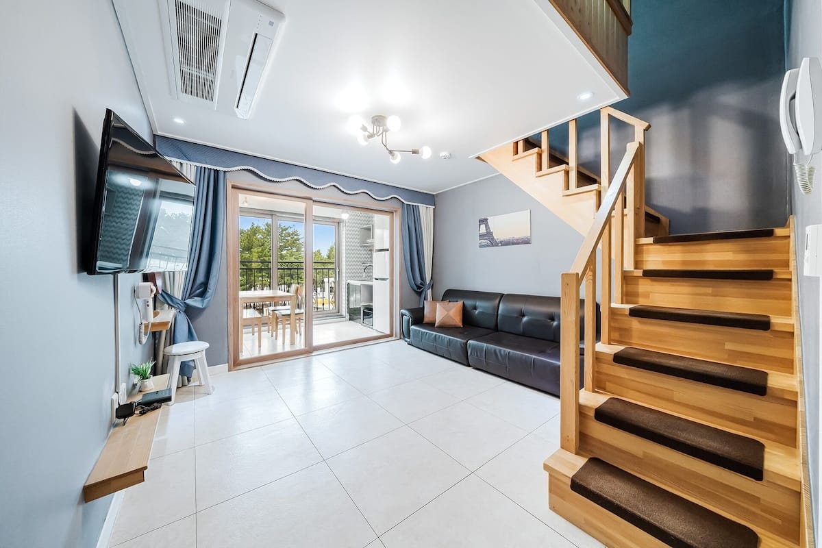 Basic Room, 1 Bedroom (Room 301 (Duplex Ocean View)) | 1 bilik tidur, Wi-fi percuma 