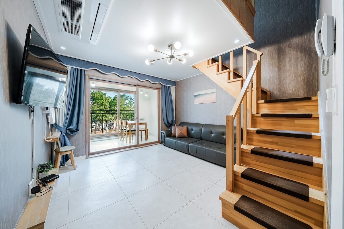 Basic Room, 1 Bedroom (Room 303 (Duplex Ocean View)) | 1 bilik tidur, Wi-fi percuma 