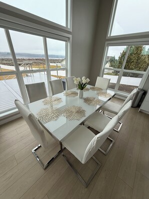 Uklassifisert bilde, 4 av 17, knapp