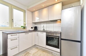 Fridge, oven, stovetop, coffee/tea maker - Studio apartment 2284/196767 (Istria - Medulin), 350m from the beach (Medulin)