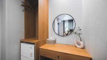 Standard Single Room | Individually furnished, desk, blackout drapes, soundproofing