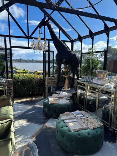 Elegant accommodation in Tauranga, 3 bedrooms, garden, terrace, and free WiFi.