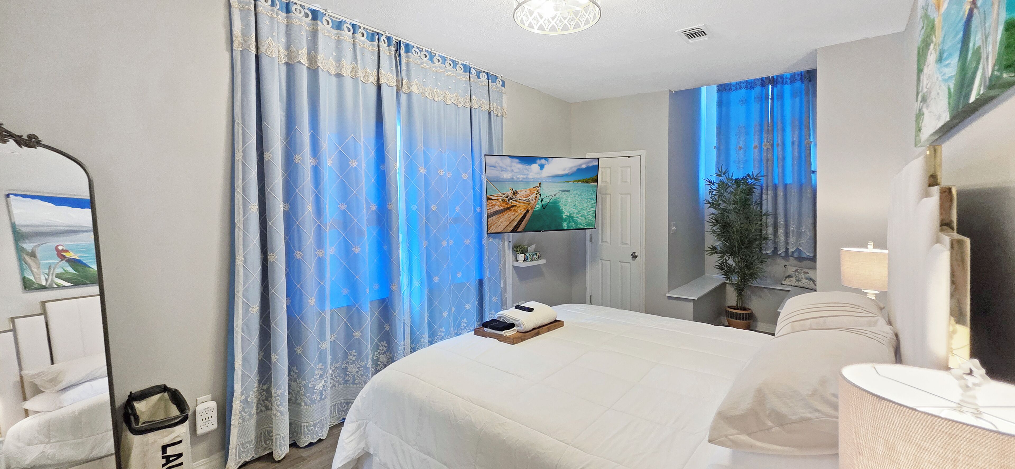 3 Schlafzimmer, Schreibtisch, Bügeleisen/Bügelbrett, kostenloses WLAN