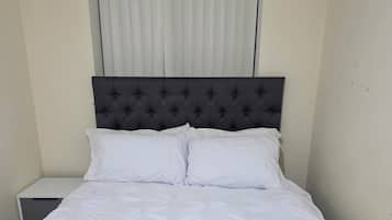 1 soverom, strykejern/-brett og internettilgang