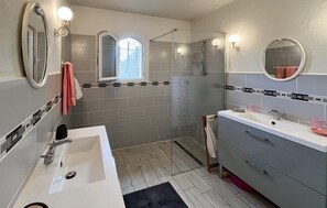 Bruser, hårtørrer