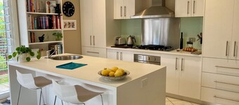 Heart of the Bellarine.  Close to beaches and wineries and local shopping.