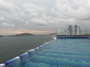 Pool - Zen & View (Mazatlán)