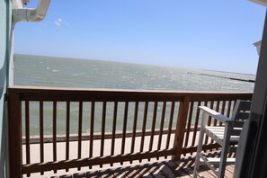 Property grounds - 3-bedroom town home on the water with a pool, fishing pier, boat ramp!!!! (Rockport)