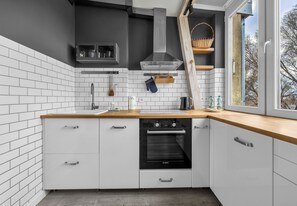 Kühlschrank, Ofen, Herdplatte, Geschirrspüler