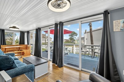 Hokie Haven by the Bay | Waterfront Views, Balcony, Sleeps 8 + Near Cape Charles Beach