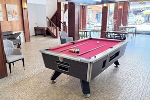 Billiards - Bokeo Lodge & Restaurant (Houayxay)