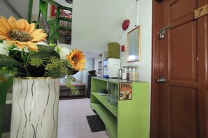 Interior - MilVir Tourist Inn El Nido near Beach (El Nido)