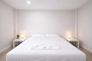 Deluxe Double Room | Desk, free WiFi, bed sheets - The 9 Motel (Ngao)