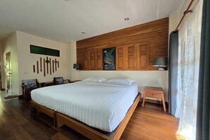 Deluxe-Zimmer | Zimmersafe, kostenloses WLAN, Bettwäsche
