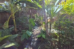 บริเวณภายนอก