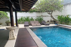 Phòng Deluxe, quang cảnh hồ bơi | Quang cảnh từ phòng