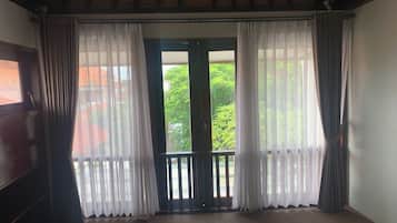 Family Room | Pemandangan dari bilik