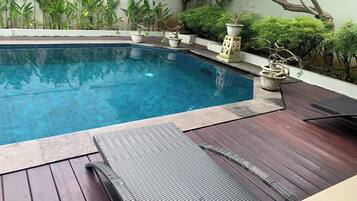 Deluxe Room, Pool View