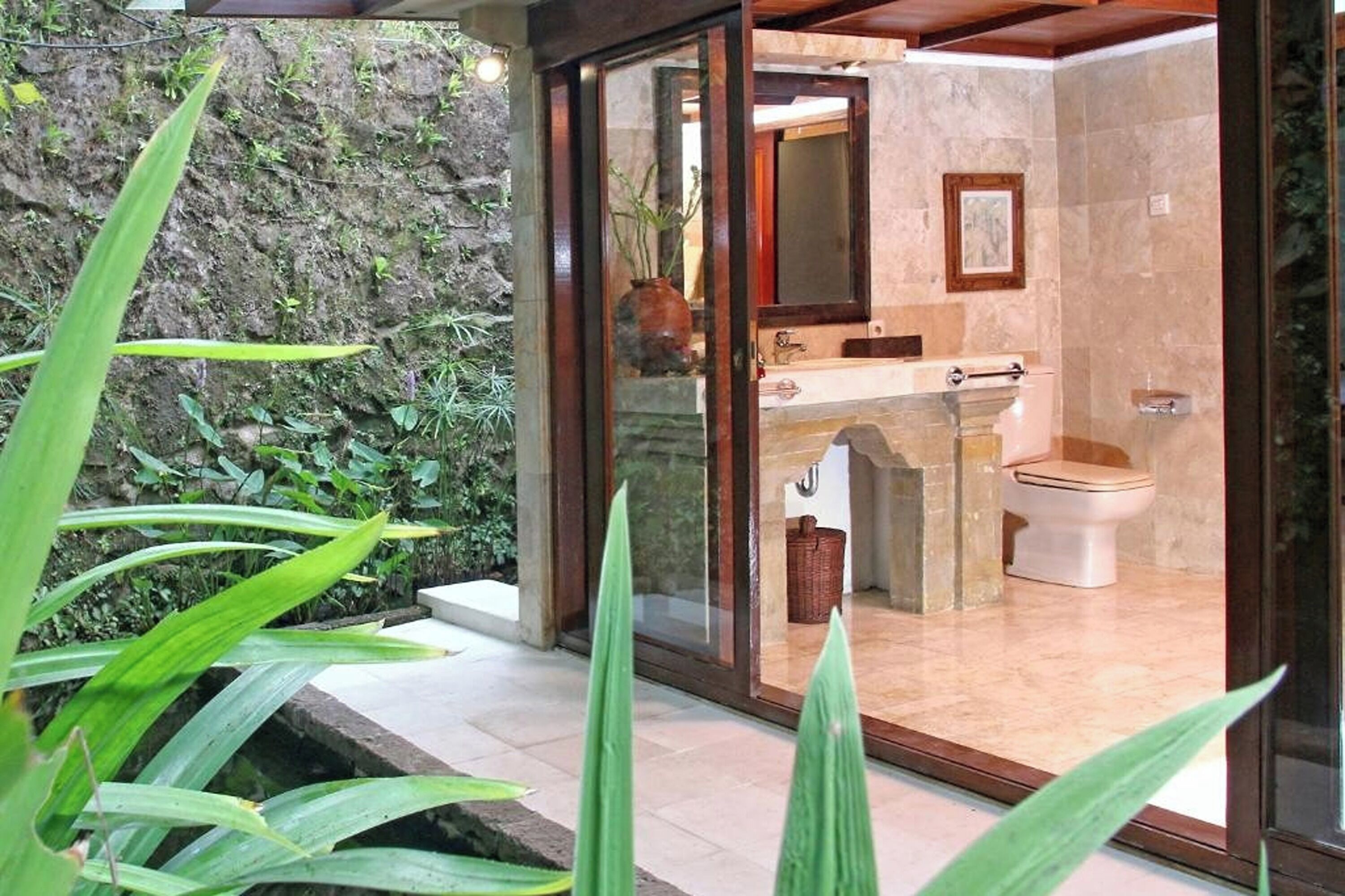 Deluxe Villa | Bathroom