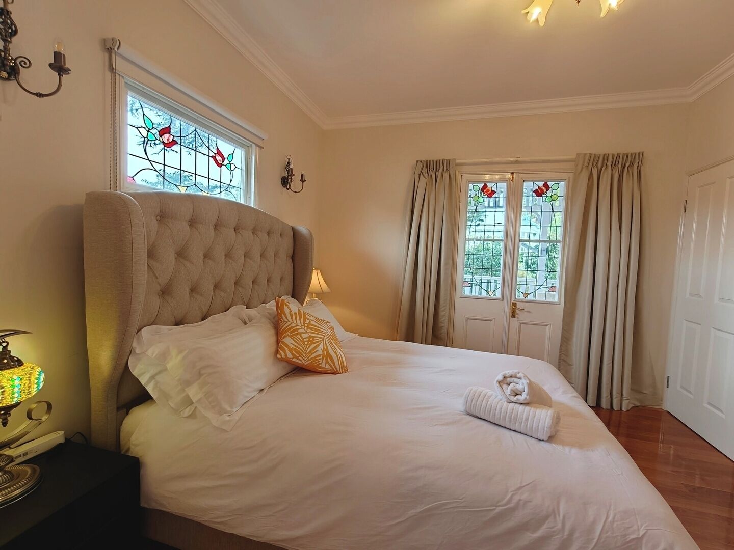 4 室のベッドルーム、アイロン / アイロン台、WiFi、ベッドシーツ