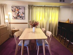 Luokittelematon kuva, 5 kautta 15, painike