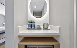 Immagine non classificata, 4 di 28, pulsante