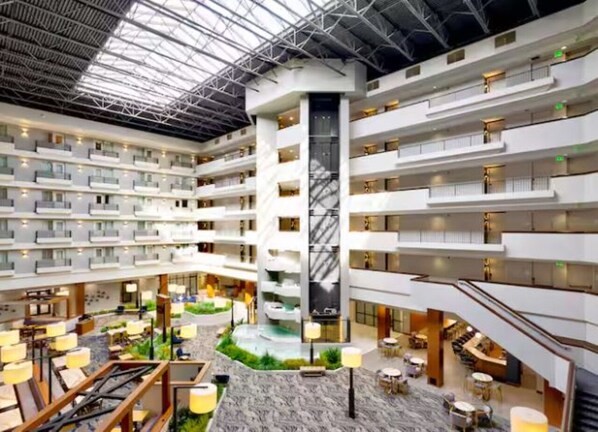 Unclassified image, 1 of 27, button - Relaxing Downtown Escape with Indoor Pool & Mississippi Views (Davenport)