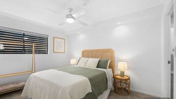 2 bedrooms, iron/ironing board, WiFi, bed sheets