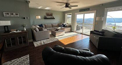 A 2BR/2.5BA Condo in Deerfield Resort on beautiful Norris Lake, TN