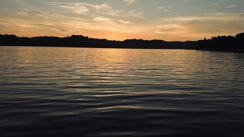 A 2BR/2.5BA Condo in Deerfield Resort on beautiful Norris Lake, TN