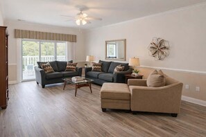 TV - 2 King Beds, 3BR w Pond View, Sleeps 8 (Myrtle Beach)