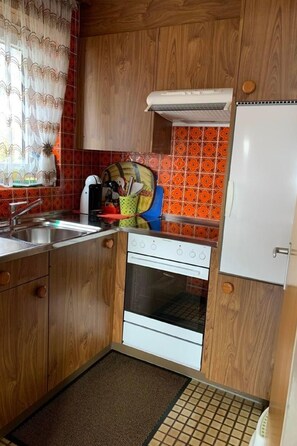 Frigorifero, forno, pentole/stoviglie/utensili
