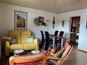TV - Haus Montanara by Interhome (Leukerbad)