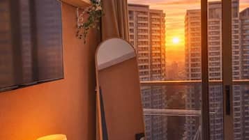 Room, 1 Bedroom, City View | Iron/ironing board, free WiFi