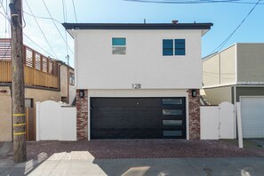 Exterior - Brand new Beachfront Remodel-Steps to Ocean (Seal Beach)