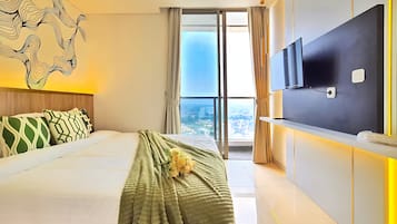Kamar, 1 kamar tidur, pemandangan kota | Setrika/meja setrika dan Wi-Fi gratis
