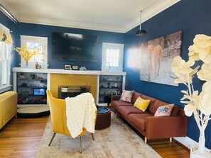 Living area - Where Design Meets Comfort - Modern 3BR at Sloan’s Lake (Denver)