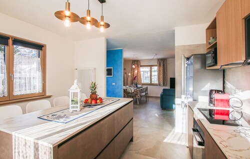 Superbe appartement à Villa Santina avec Wi-Fi