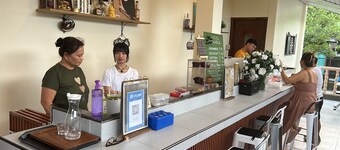 A relaxing location for a two bedroom cottage with full aircon and hot water