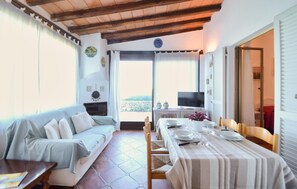 Dining - 1 bedroom beautiful home in Palau (Palau)