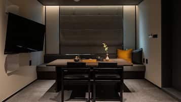 Double Room | Dining