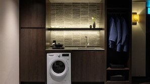 Mini-fridge, microwave, stovetop