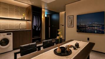 Deluxe 30N Only(30 nights for a one-night reservation) | Blackout curtains, soundproofing, free WiFi